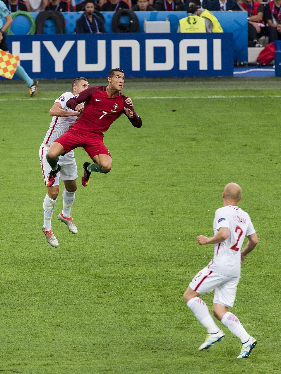 华体会欧足深度:英超冠军脉络与席位争夺的结构性变化:从数据到判断 loading=